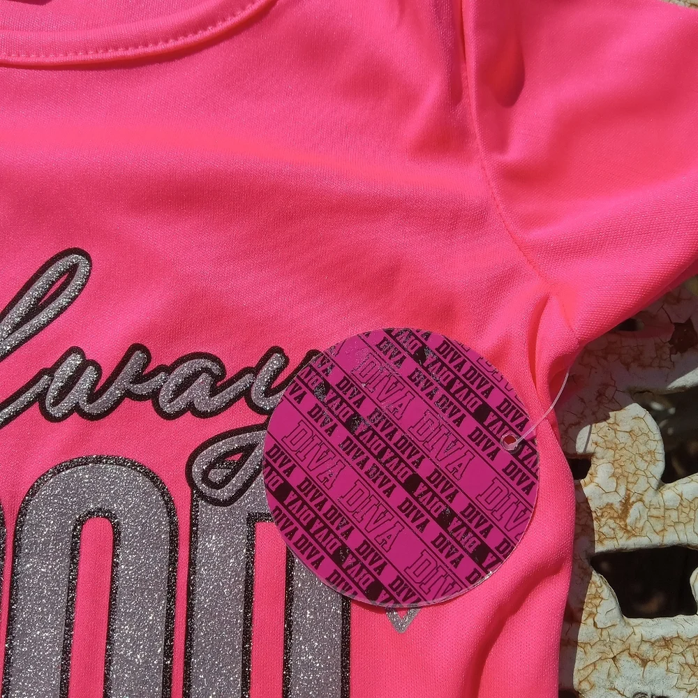 DIVA Hot Pink t-shirt size 4/5. NWT - Bundle For Extra Discount